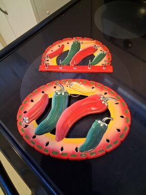 Hand-Painted Chili Pepper Wall Decor Set - Red, Green, Yellow